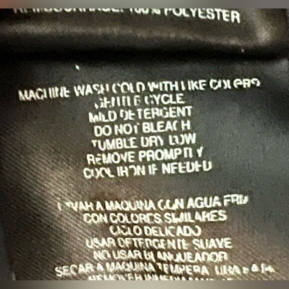 LondonFog Boys warm coat w/ hood Size 8 wrist buttons worn shown in pictures - Picture 11 of 12